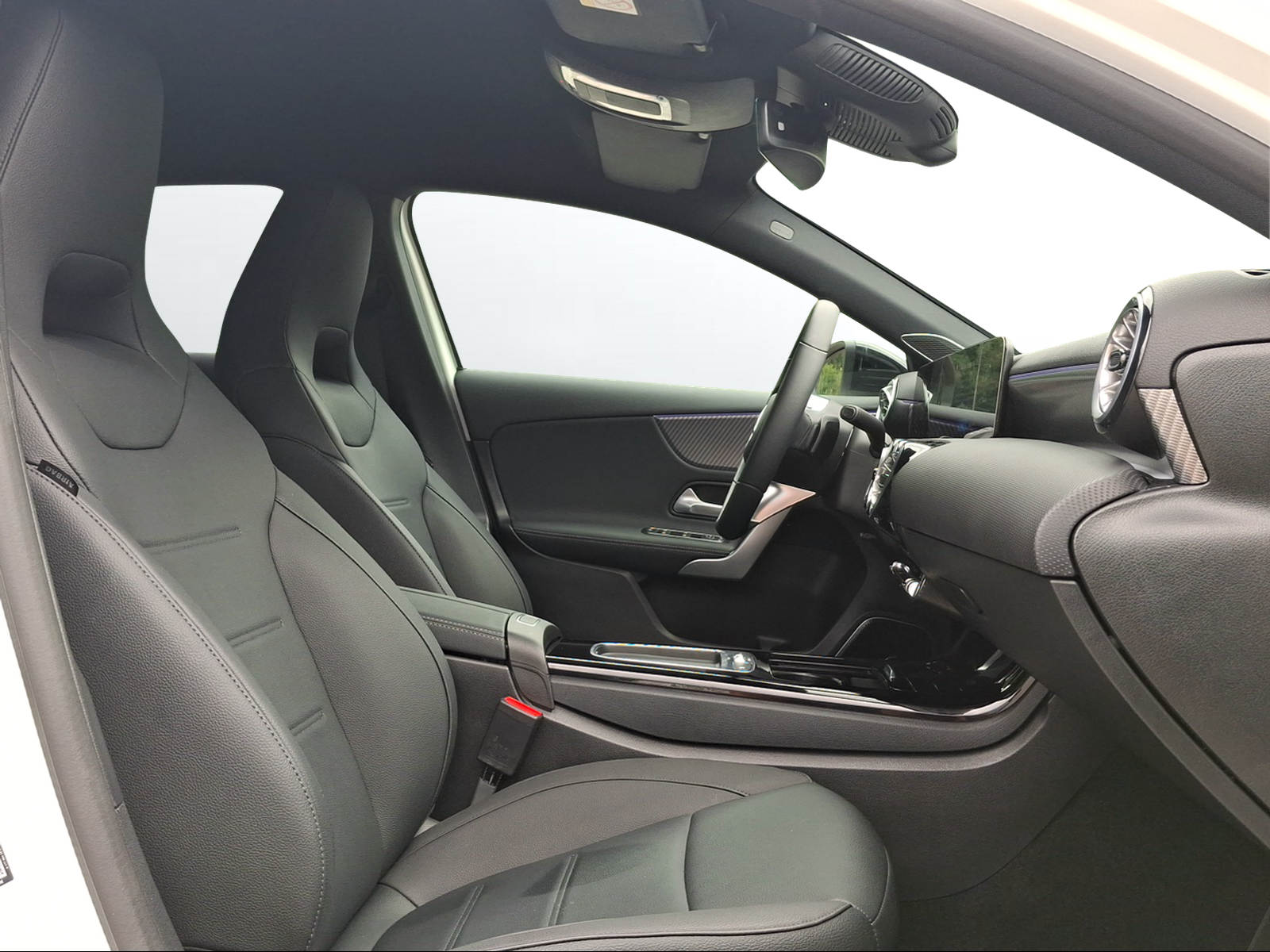 MERCEDES-BENZ A 200 7G-DCT-image-10
