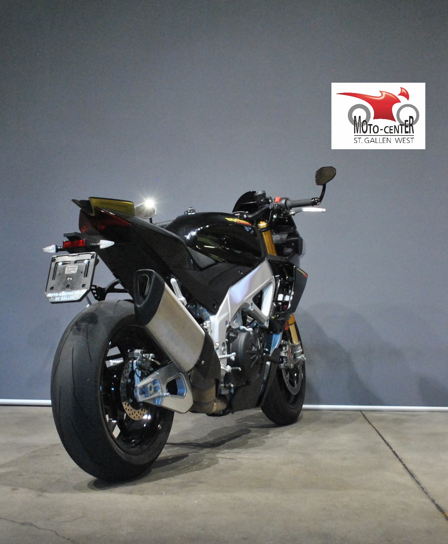 APRILIA Tuono V4 1100 Factory-image-4