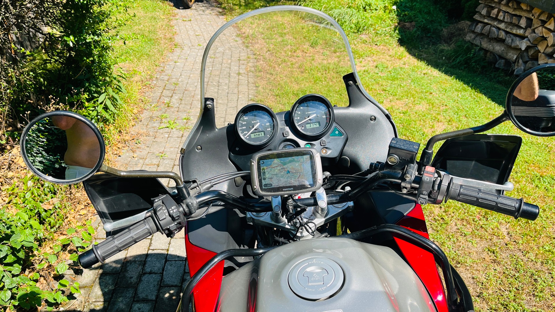 HONDA XL 1000 V Varadero-image-11
