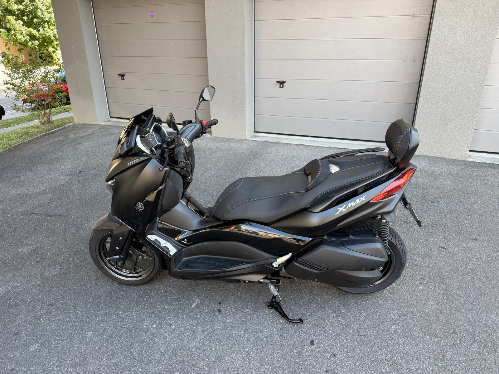 YAMAHA X-Max 300 Iron Max ABS-image-7