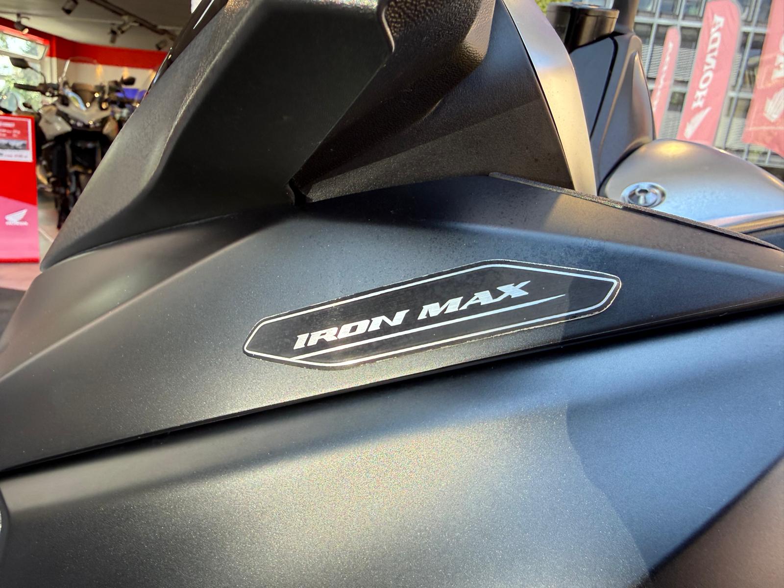 YAMAHA X-Max 300 Iron Max ABS-image-10
