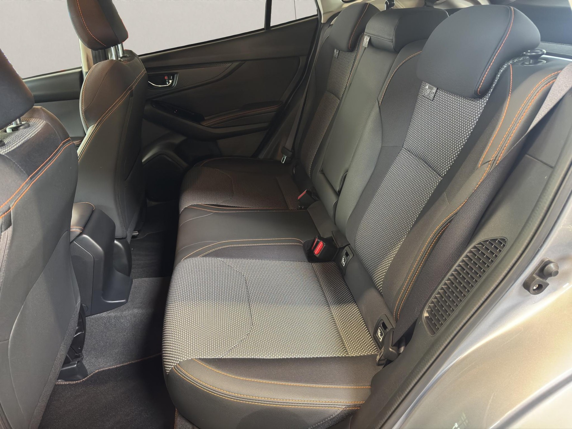 SUBARU XV 2.0i e-Boxer Swiss Plus-image-10