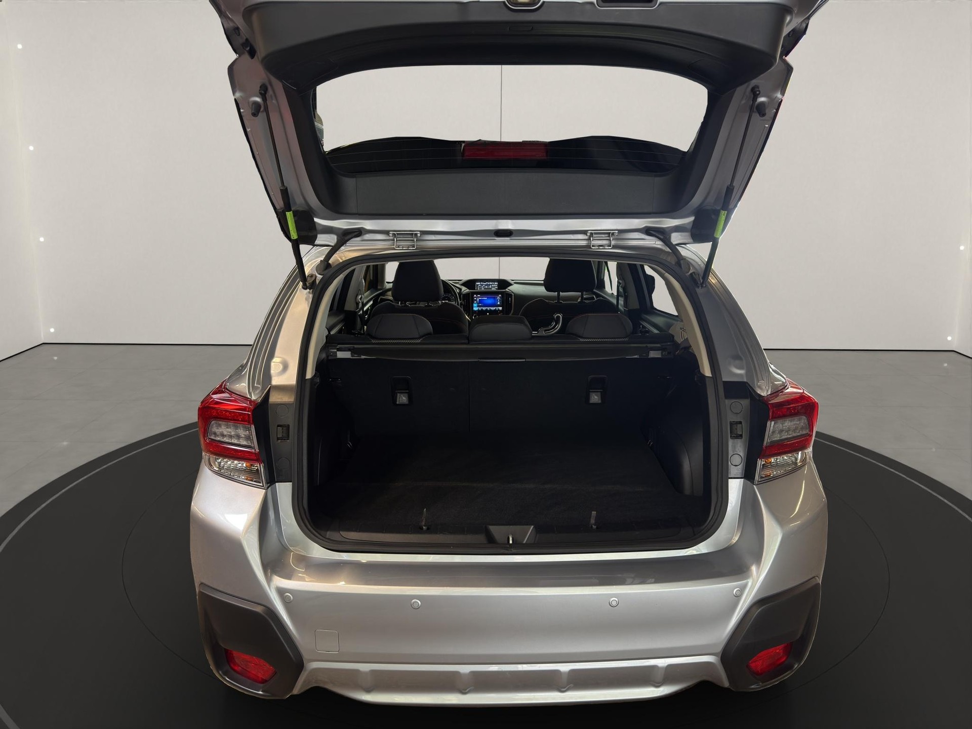 SUBARU XV 2.0i e-Boxer Swiss Plus-image-18
