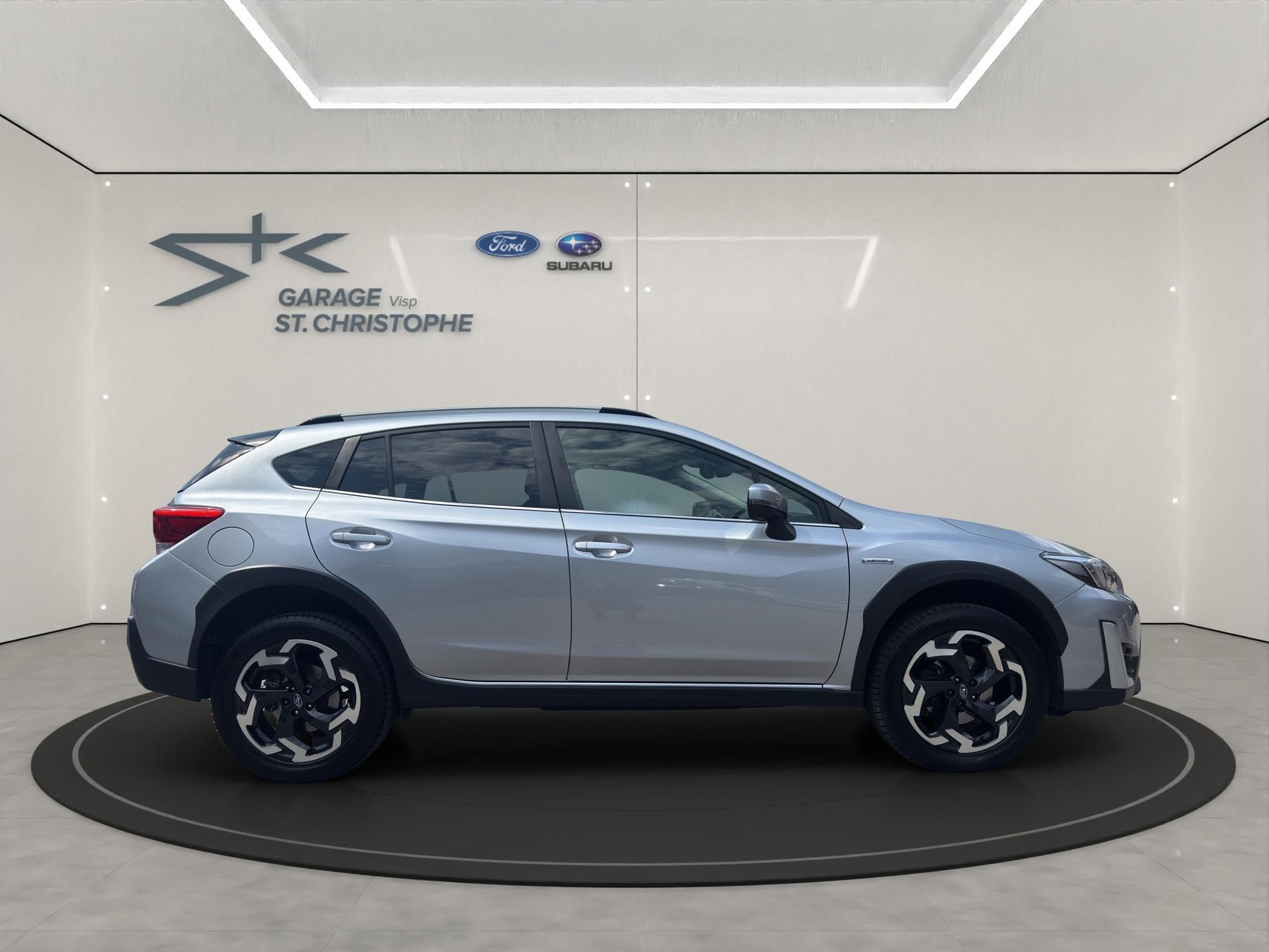SUBARU XV 2.0i e-Boxer Swiss Plus-image-5