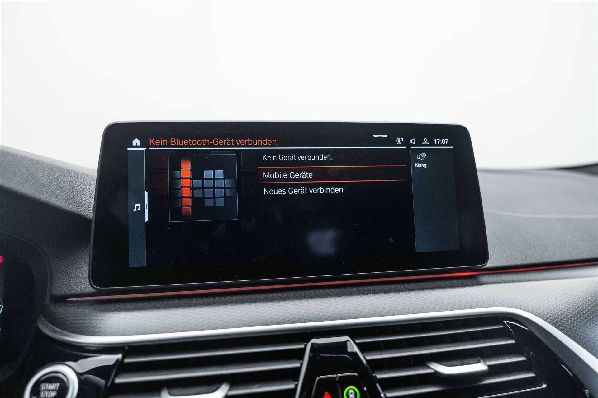 BMW BMW 540d xDrive 48V Touring M Sport Steptronic-image-24
