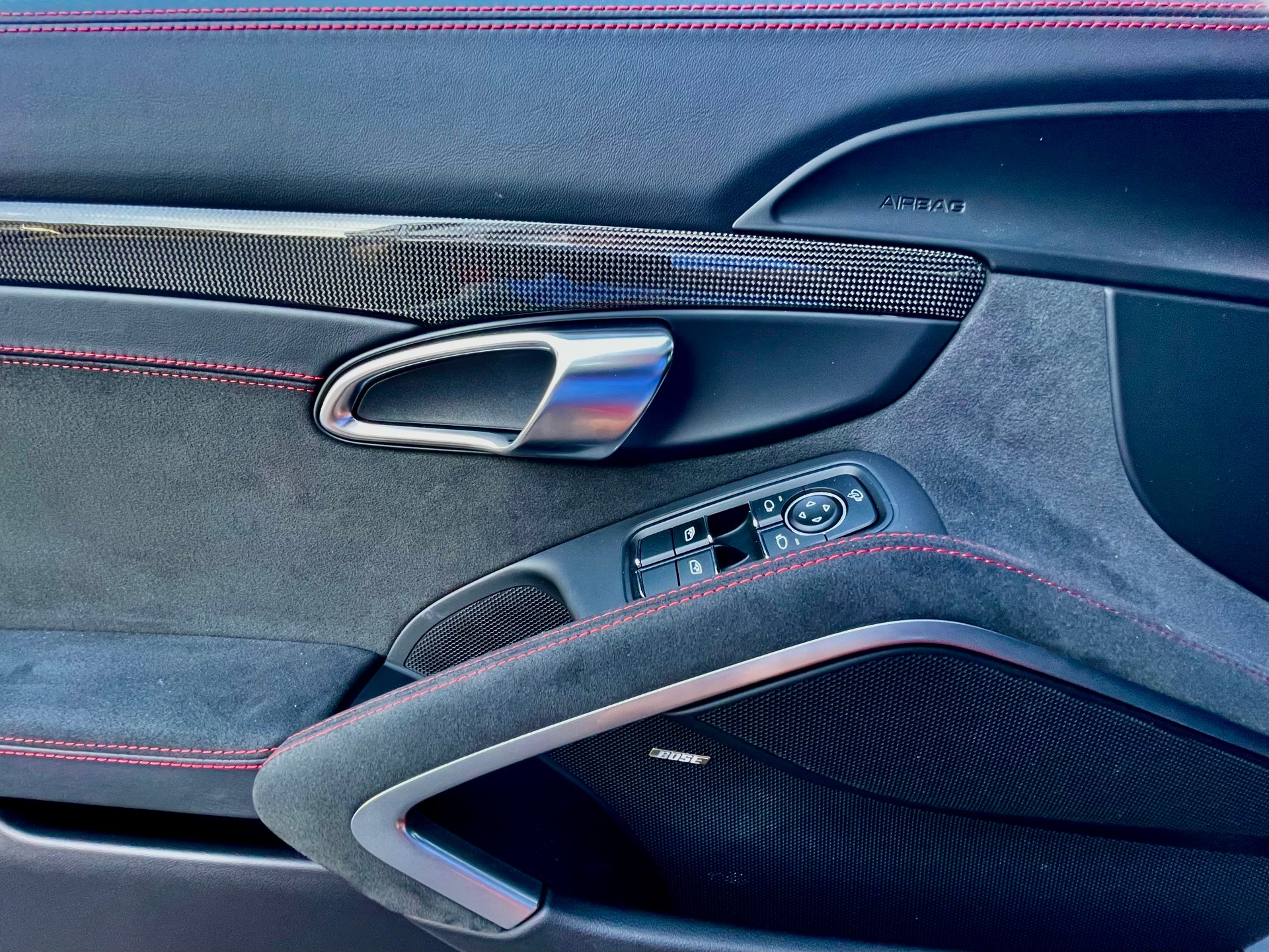 PORSCHE 718 Cayman GTS 4.0 PDK-image-10