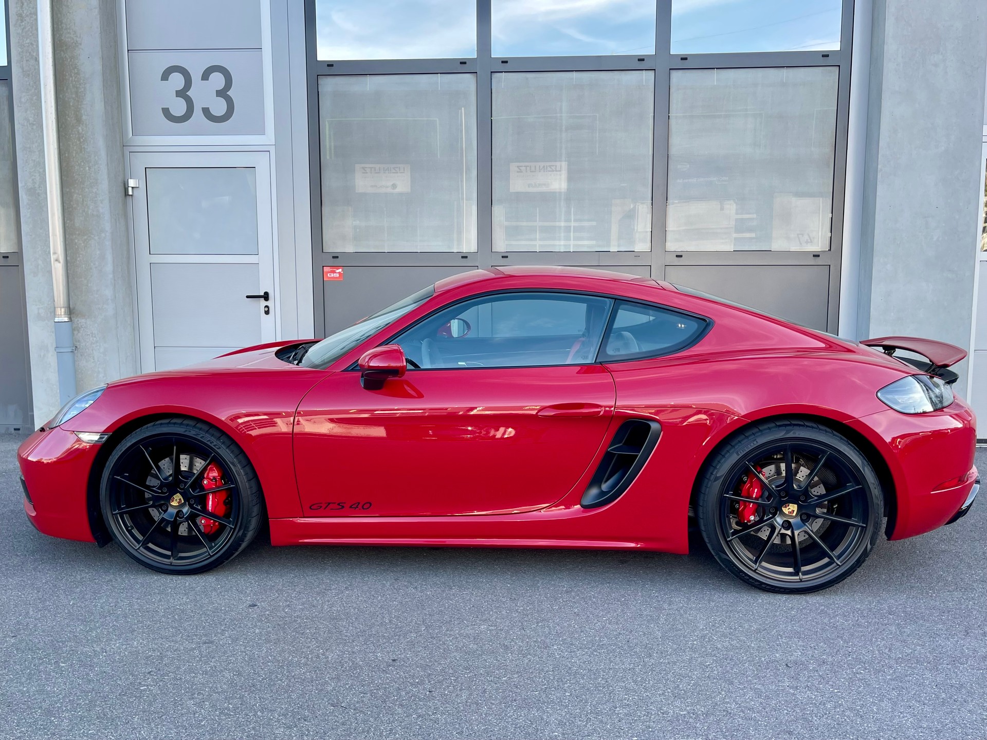 PORSCHE 718 Cayman GTS 4.0 PDK-image-1