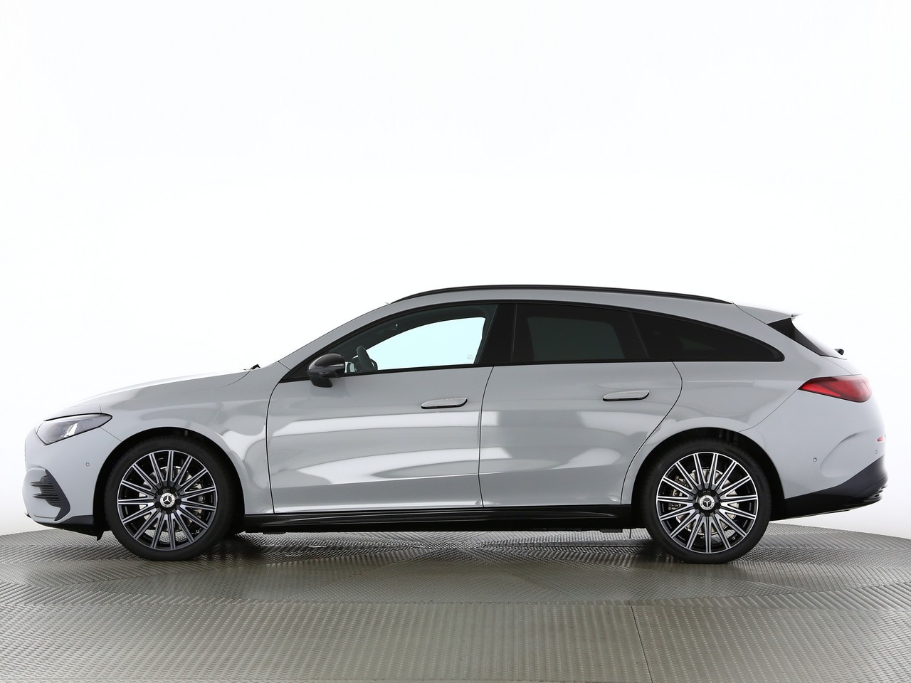 MERCEDES-BENZ CLA Shooting Brake 350 4Matic 85 kWh EQ-showroom-element-2