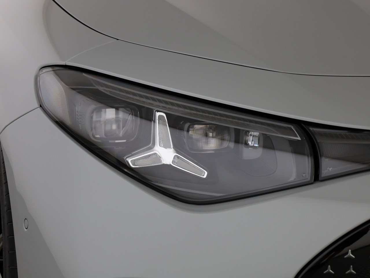 MERCEDES-BENZ CLA Shooting Brake 350 4Matic 85 kWh EQ-image-19