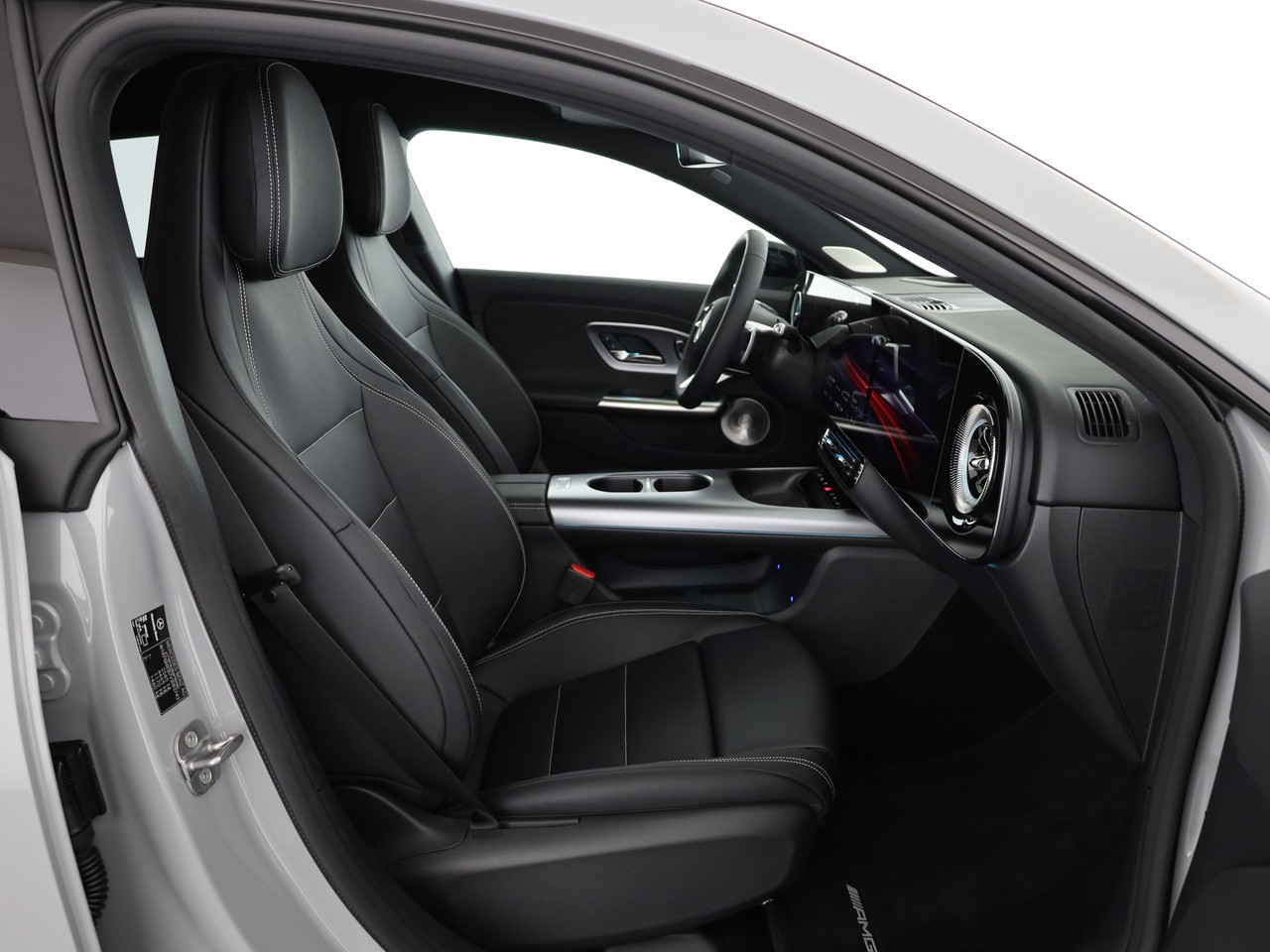 MERCEDES-BENZ CLA Shooting Brake 350 4Matic 85 kWh EQ-image-9