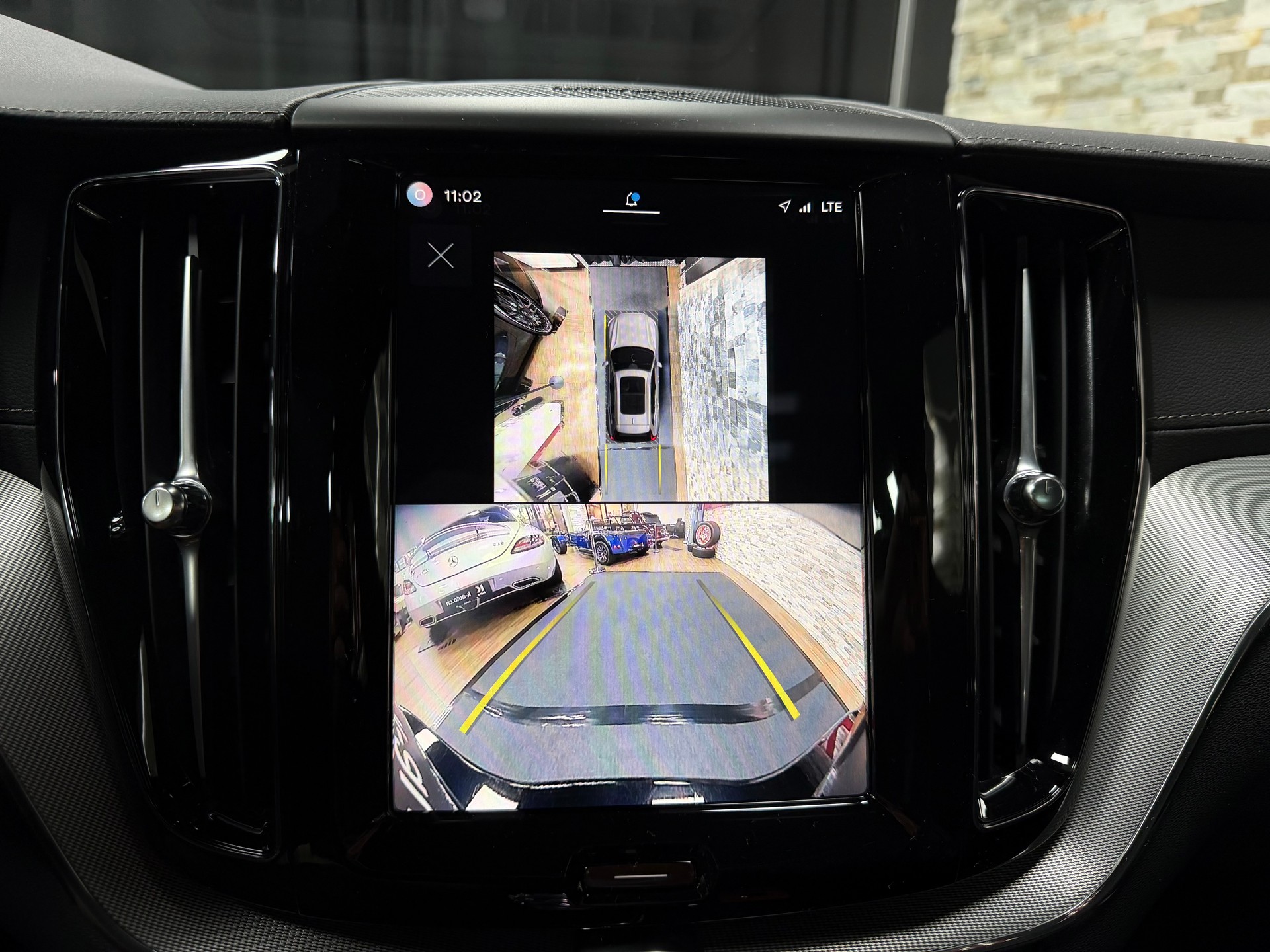 VOLVO XC60 B5 Benzin Mild Hybrid AWD Ultra Dark Geartronic-image-22