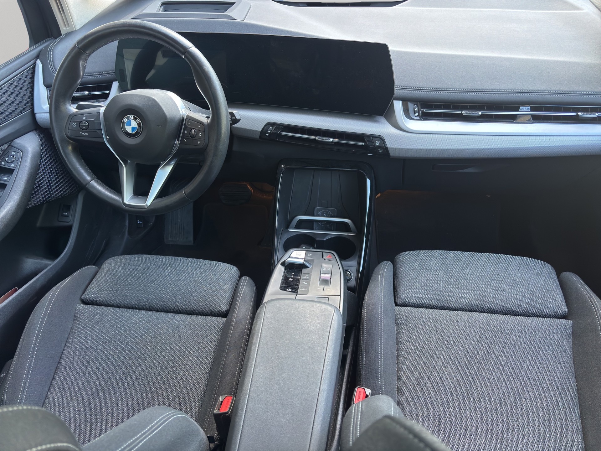 BMW 223d Active Tourer xDrive DKG-image-11