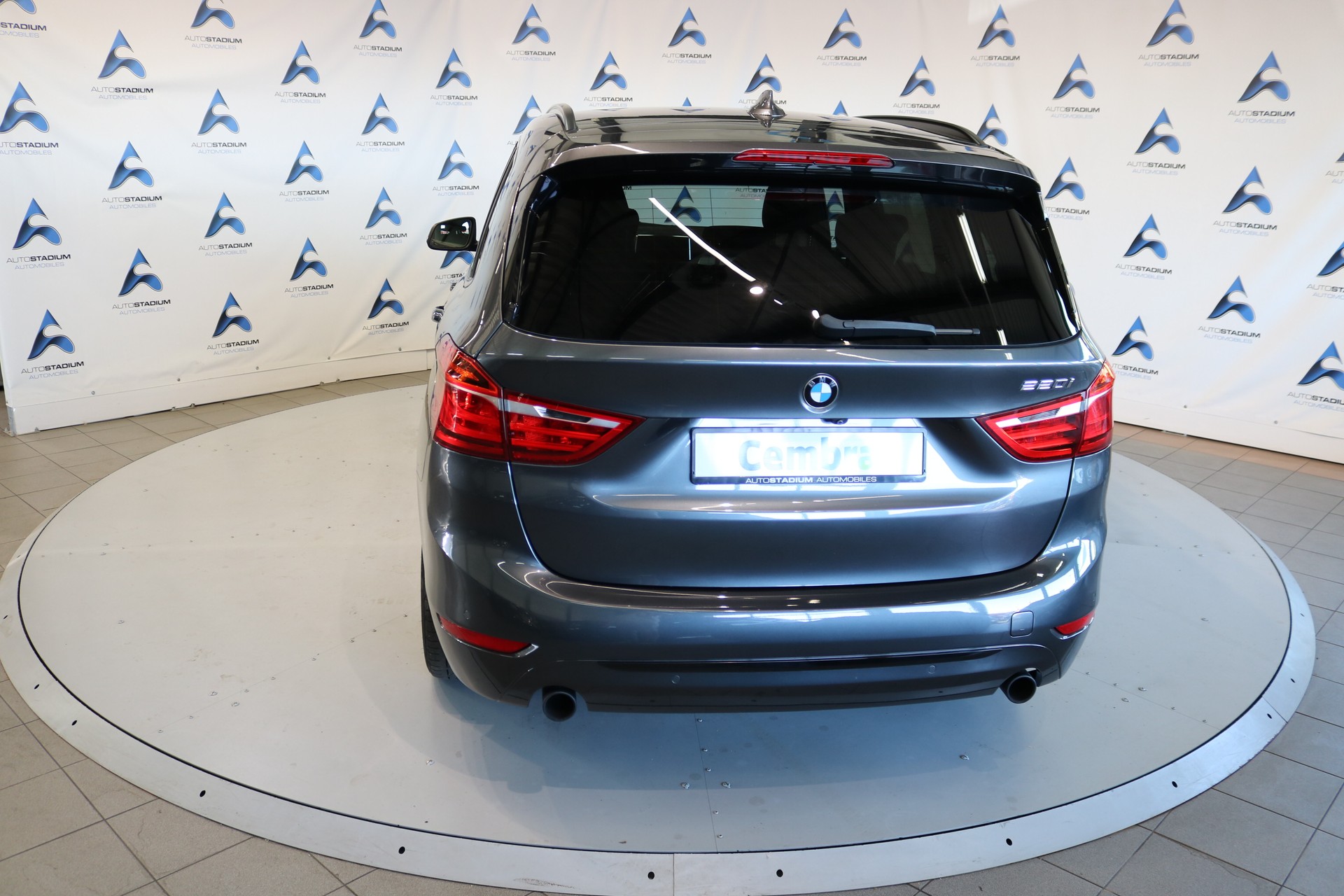 BMW 220i Gran Tourer M Sport Steptronic-image-17