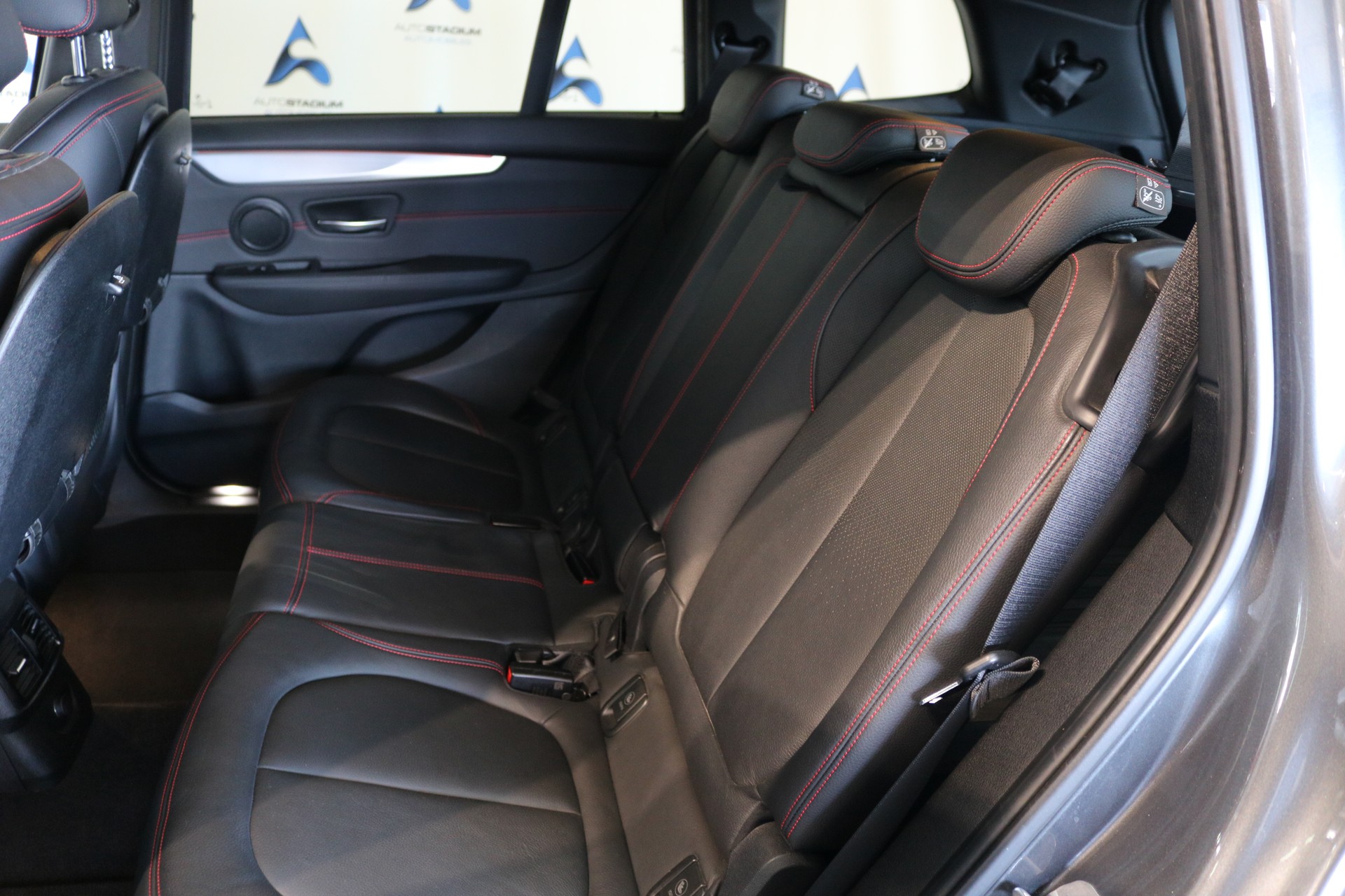 BMW 220i Gran Tourer M Sport Steptronic-showroom-element-3