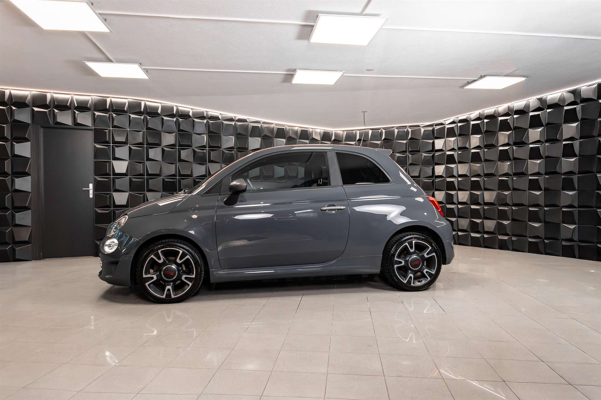 FIAT 500 0.9 TwinAir Turbo S-showroom-element-1