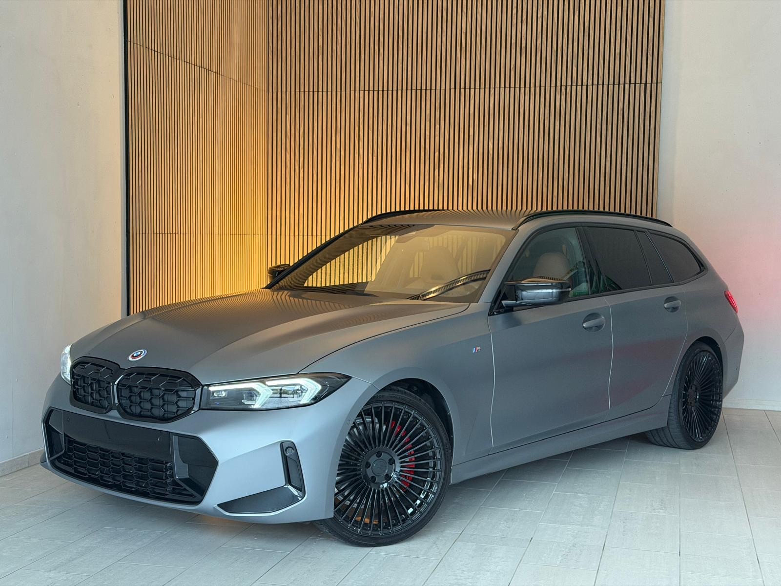 BMW M340i xDrive 48V Touring Steptronic M Sport Pro INDIVIDUAL FROZEN PURE GREY