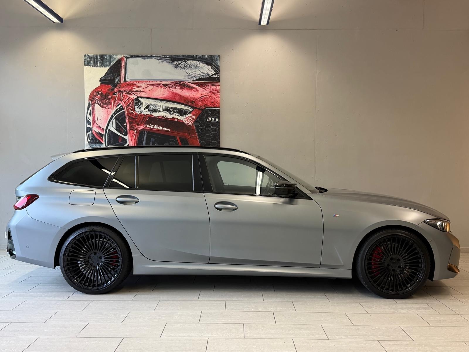 BMW M340i xDrive 48V Touring Steptronic M Sport Pro INDIVIDUAL FROZEN PURE GREY-image-5