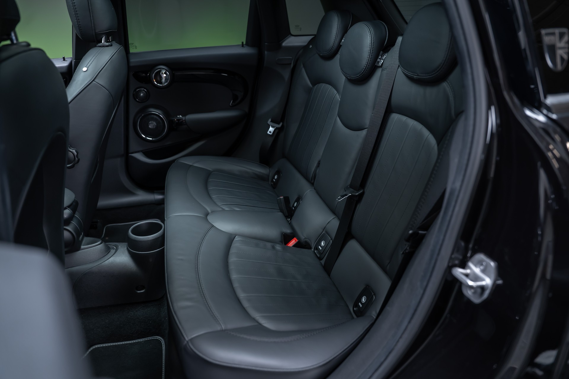 MINI Mini Cooper S SDKG / CH-Fahrzeug / Panorama / Rückfahrkamera-image-15