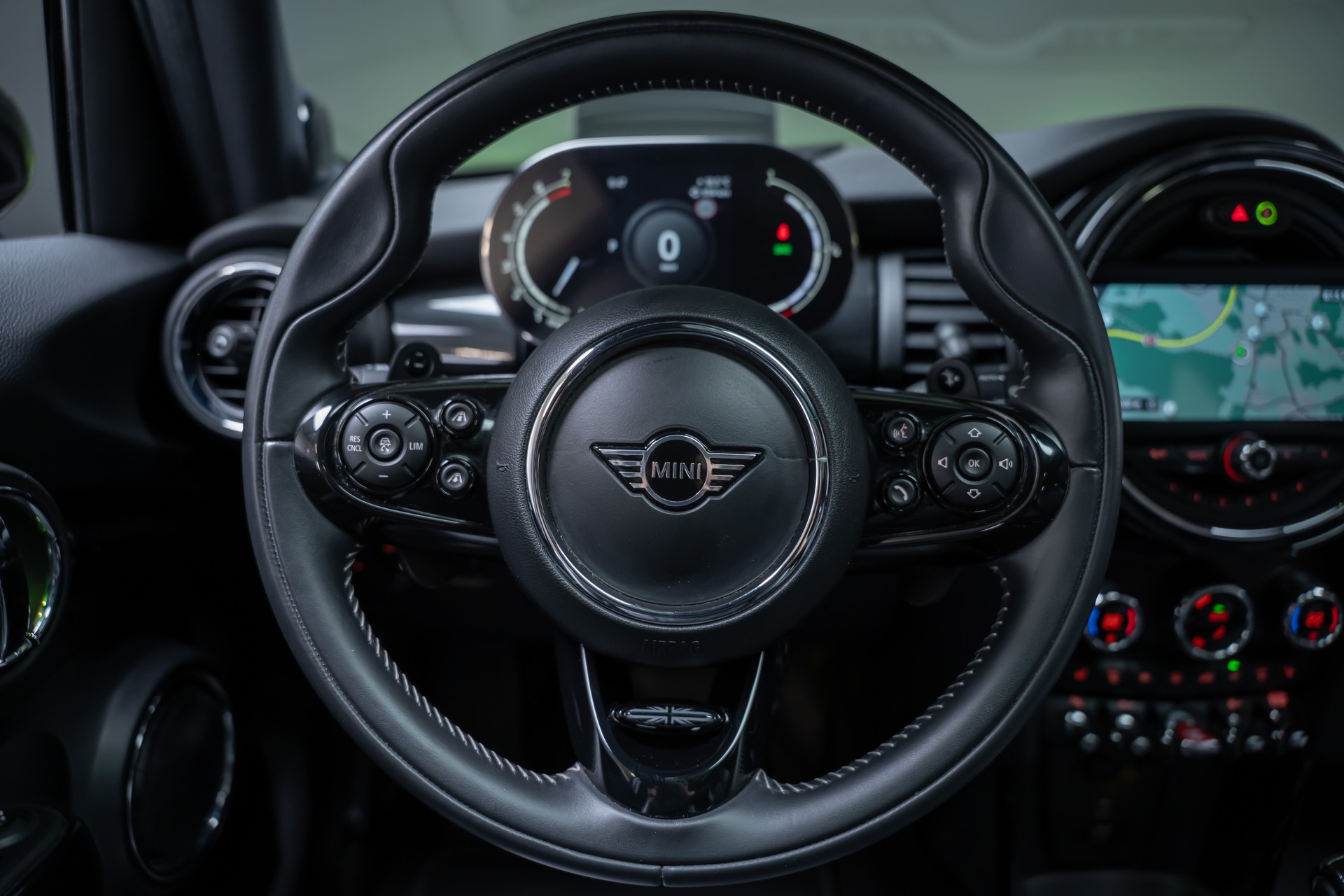 MINI Mini Cooper S SDKG / CH-Fahrzeug / Panorama / Rückfahrkamera-image-20