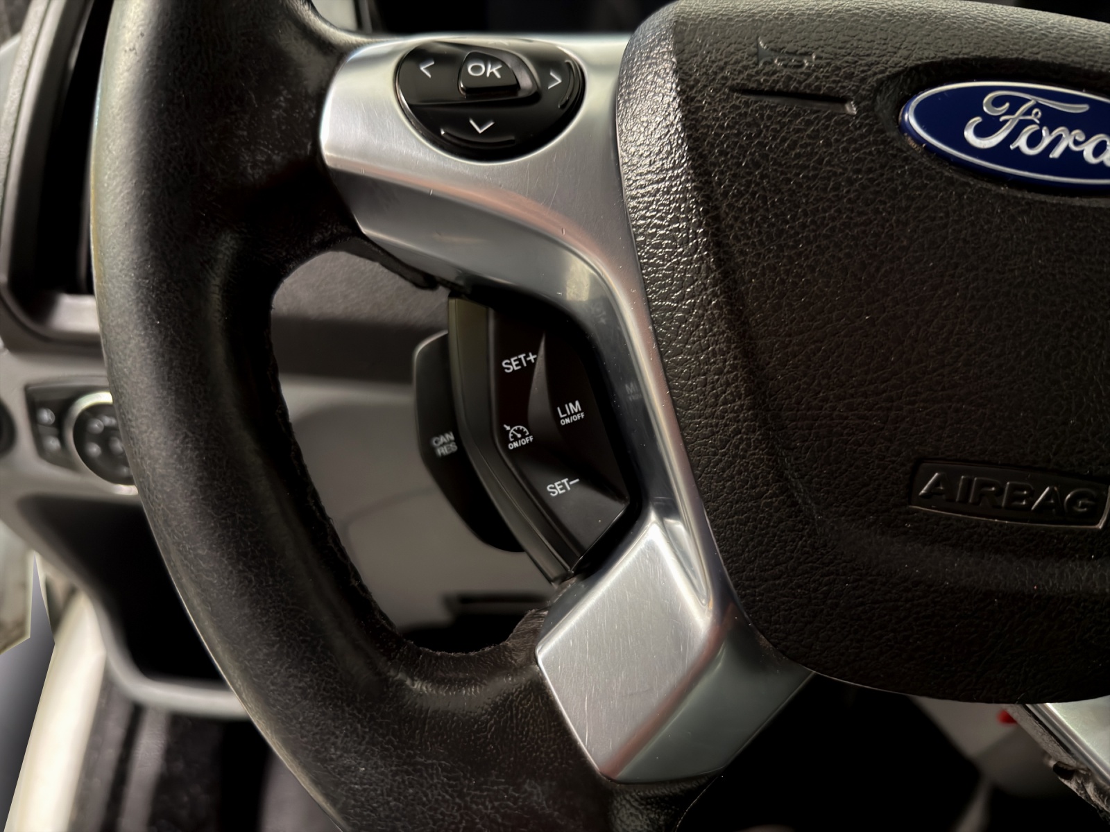 FORD Transit 350 L4 Trend 2.0 TDCi 130 RWD-image-8
