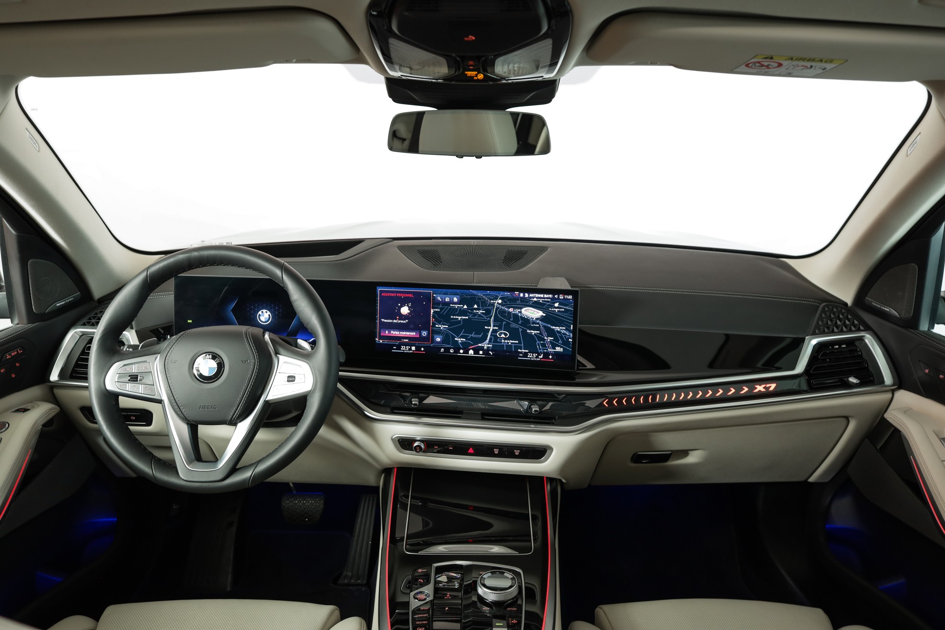 BMW X7 xDrive 48V 40d • Aventurinrot III • Individual Merino Elfenbeinweiss • Véhicule suisse-image-15