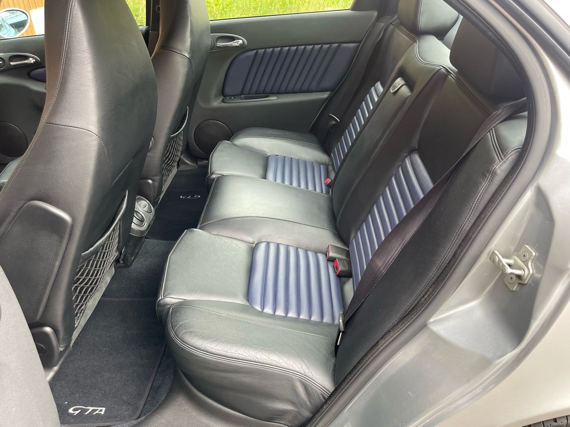 ALFA ROMEO 156 3.2 V6 GTA-image-12