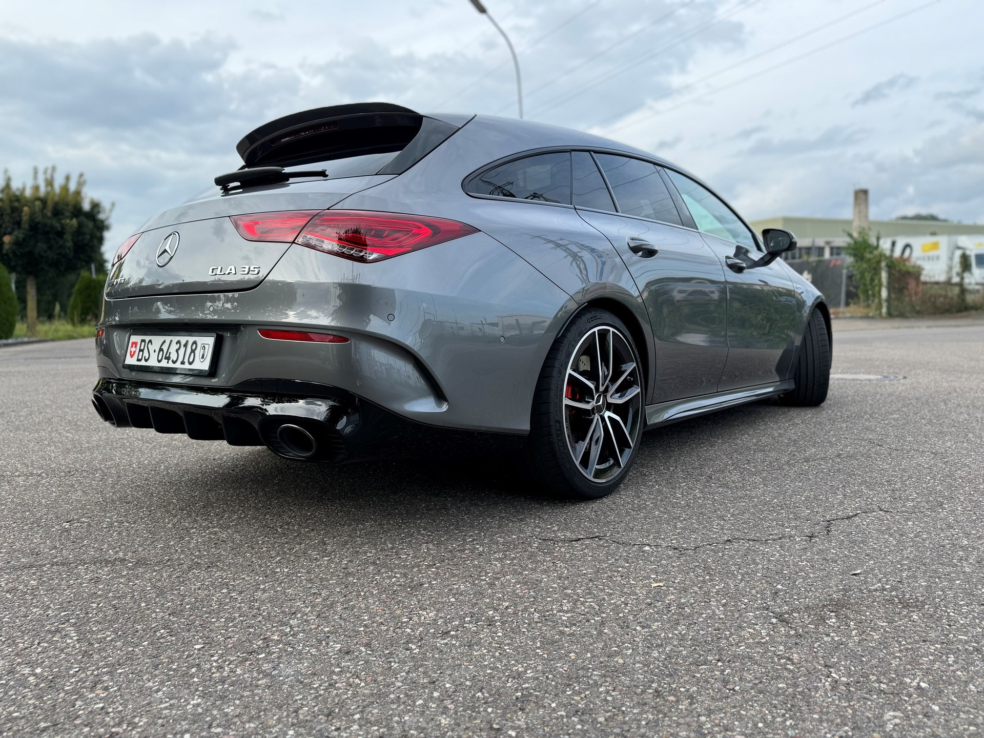 MERCEDES-BENZ CLA 35 AMG 4Matic 7G-DCT-image-3