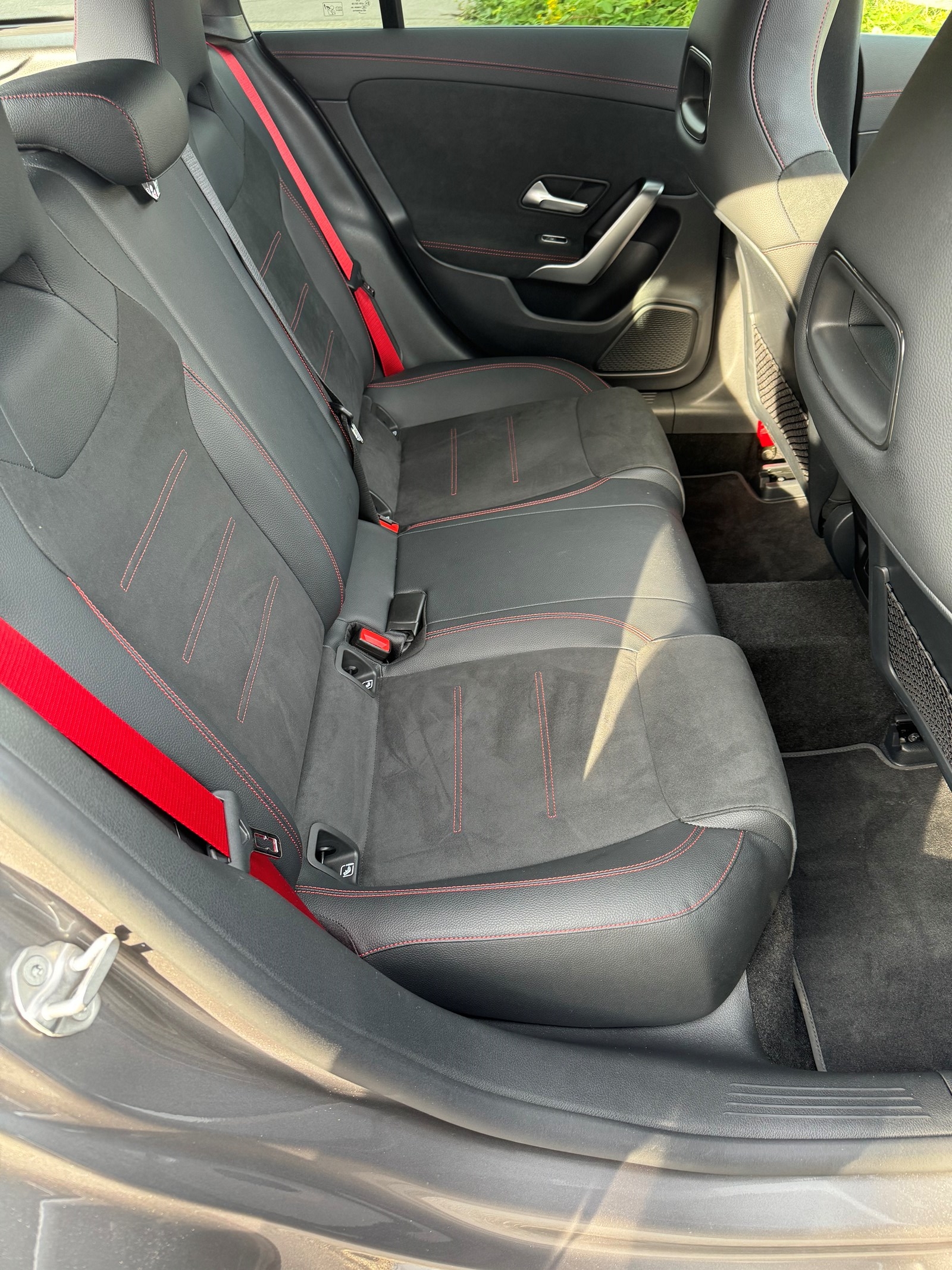 MERCEDES-BENZ CLA 35 AMG 4Matic 7G-DCT-image-11