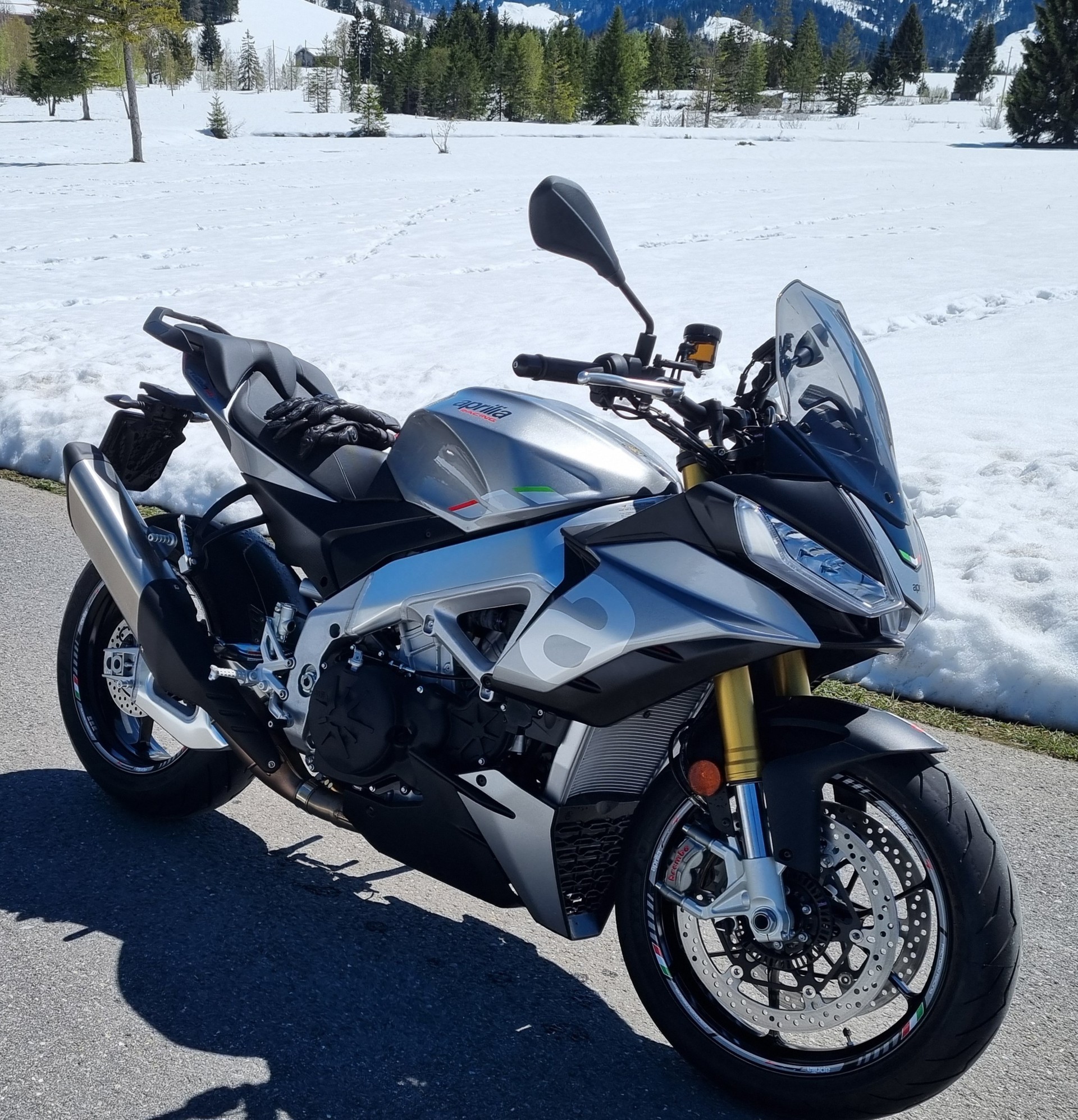 APRILIA Tuono V4 1100-image-0