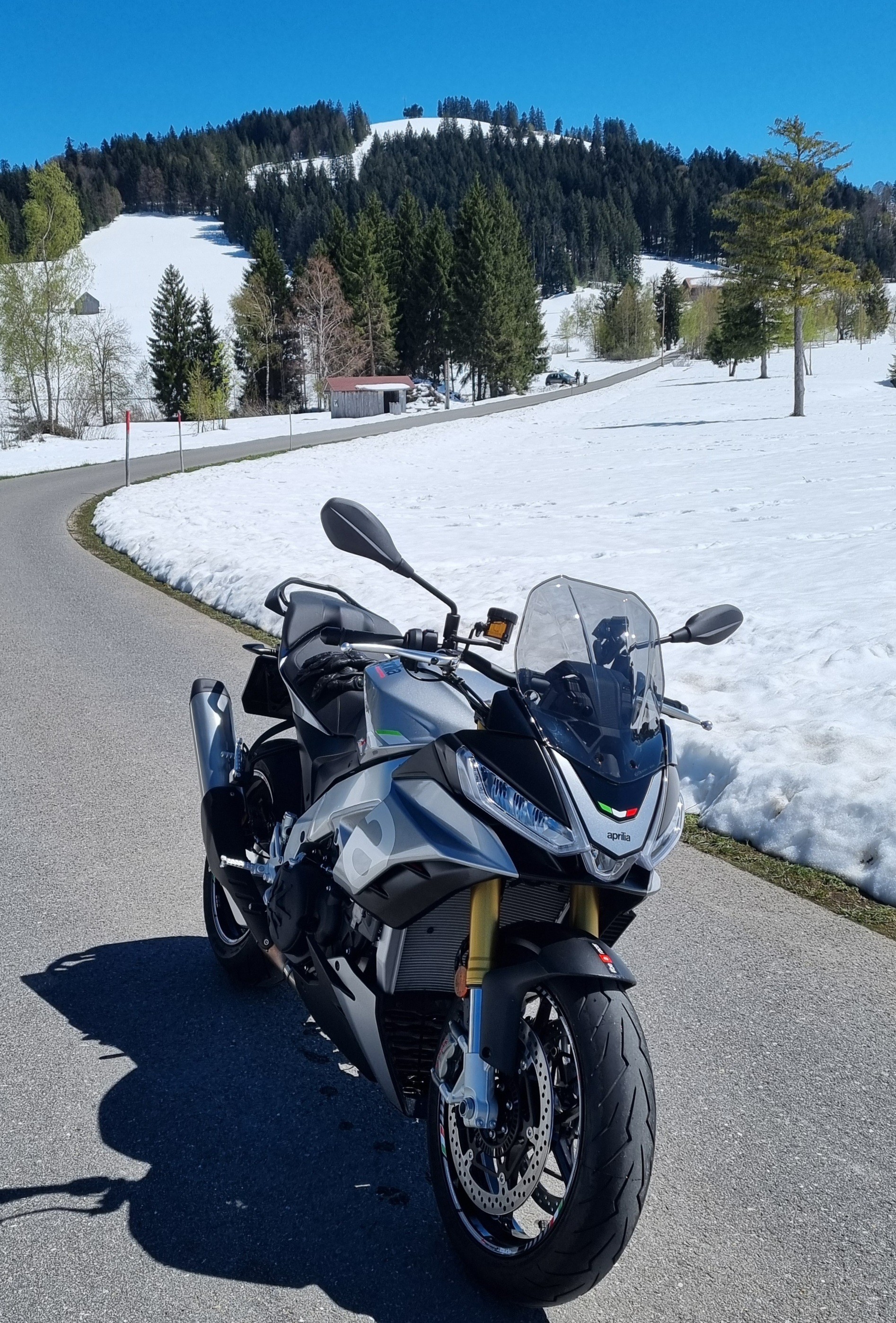 APRILIA Tuono V4 1100-image-3