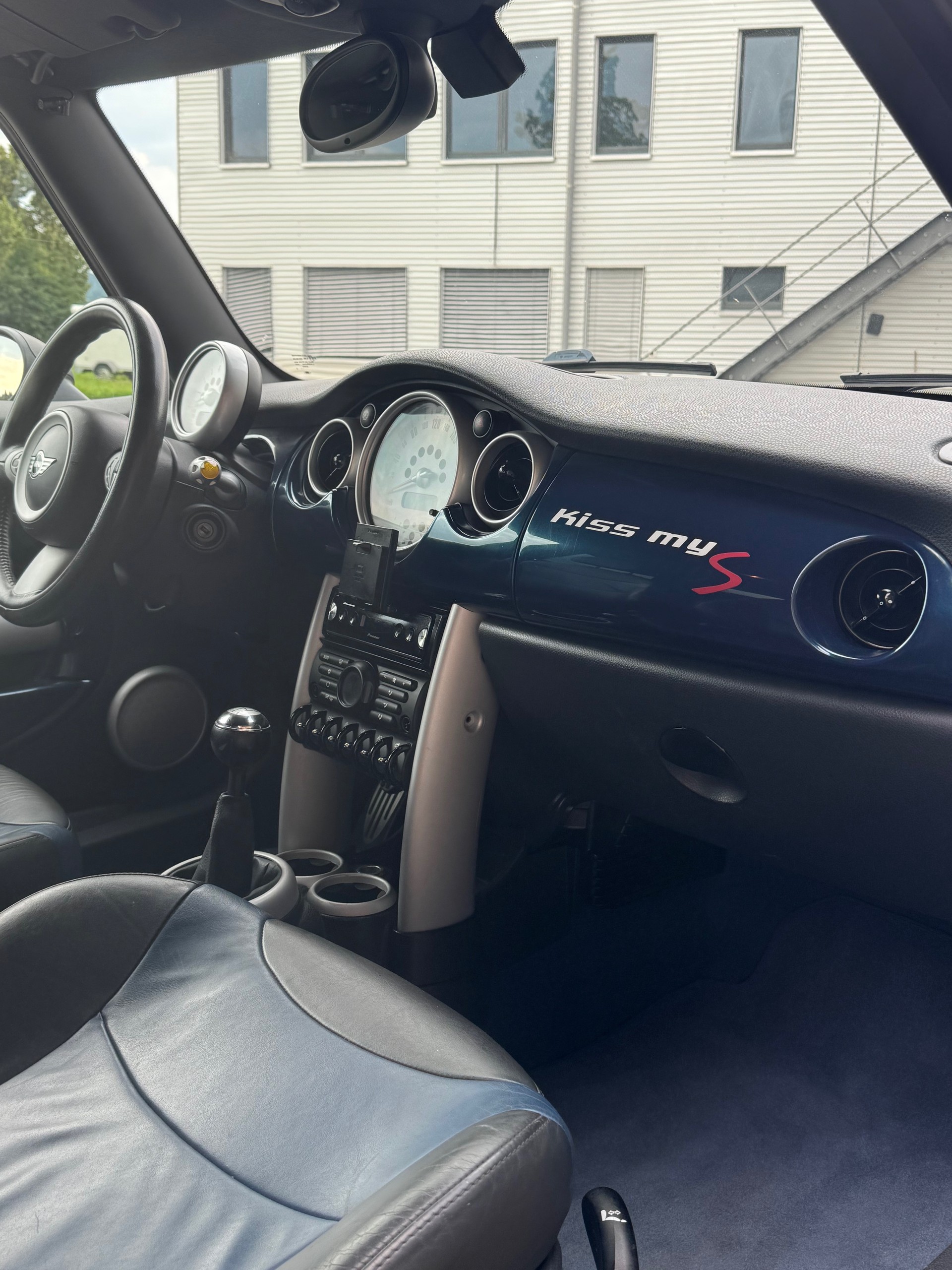 MINI Cooper S-image-12
