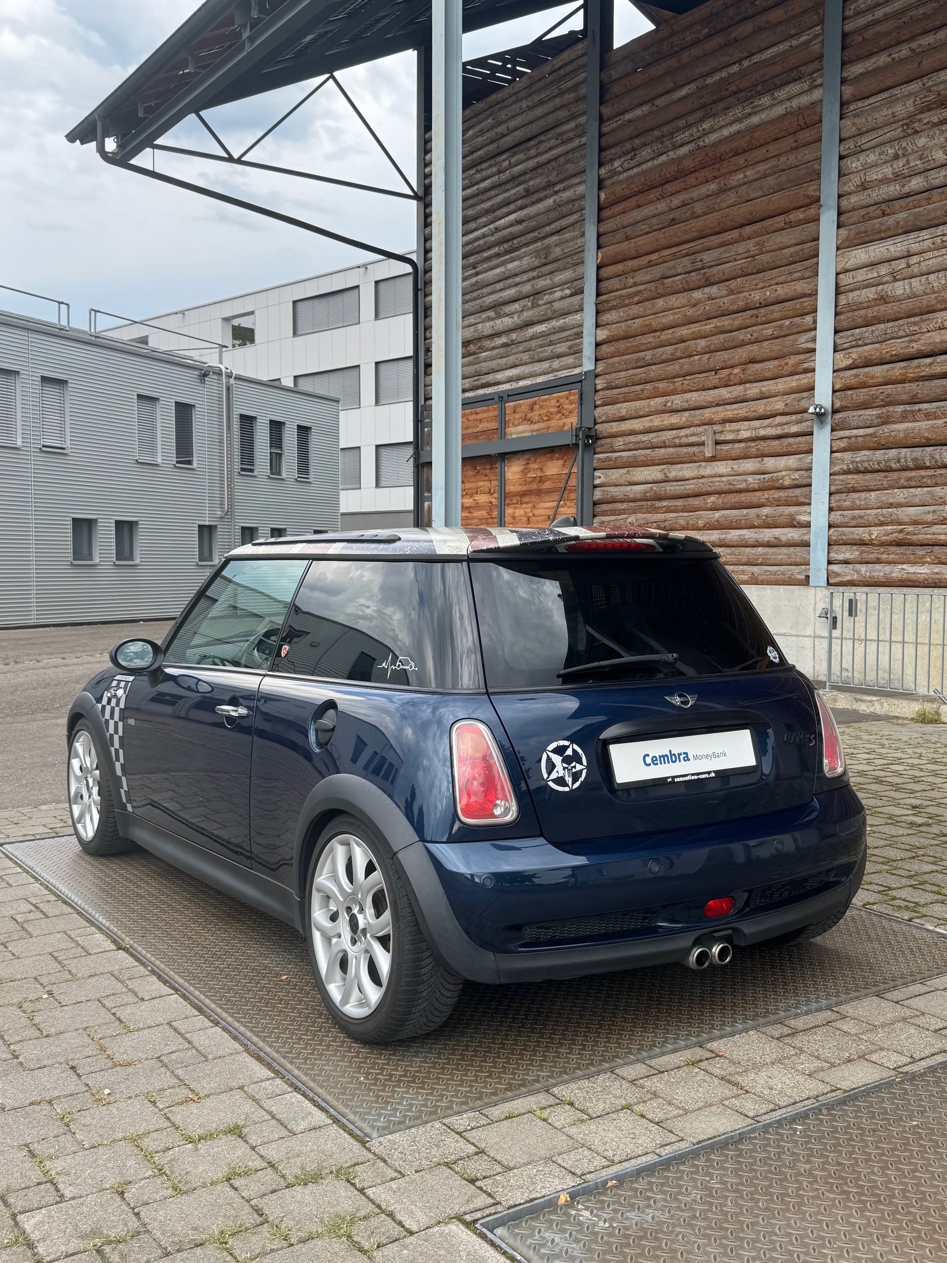 MINI Cooper S-image-8