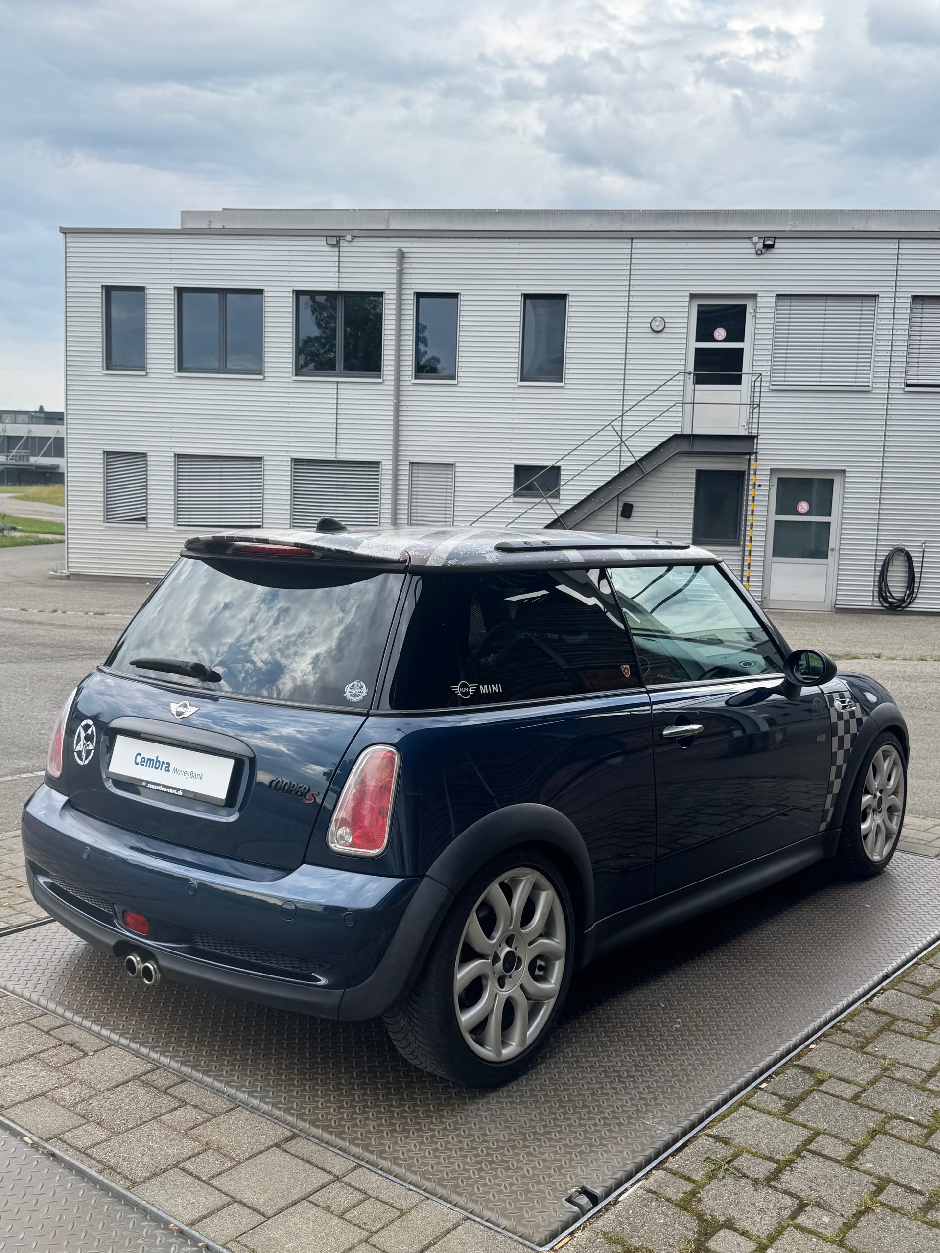 MINI Cooper S-image-10