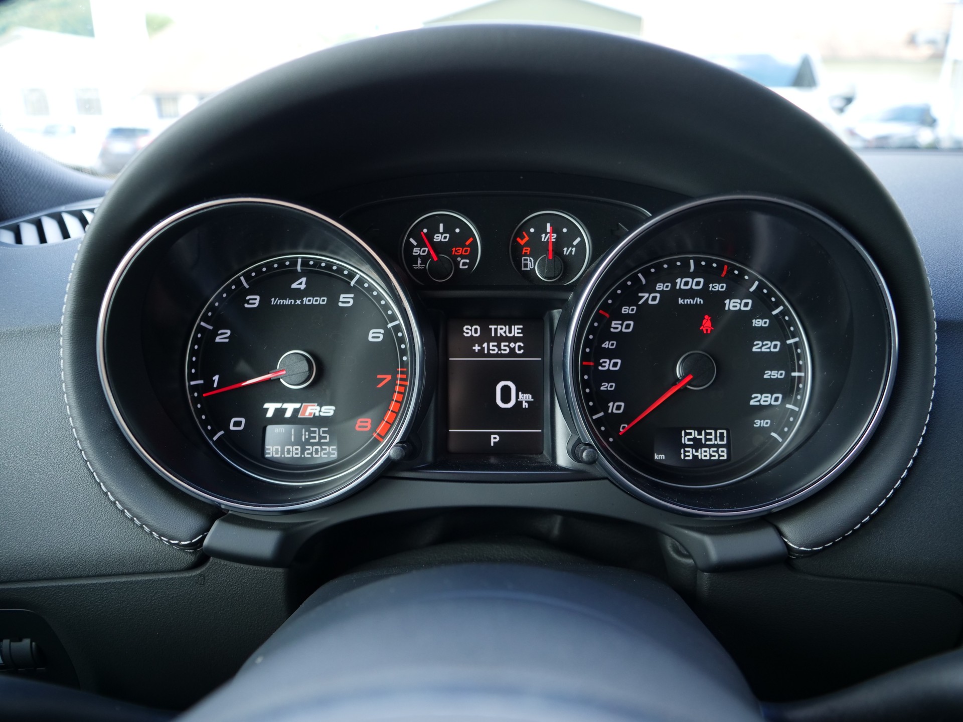 AUDI TT RS PLUS Coupé 2.5 TFSI Quattro S-tronic-image-12