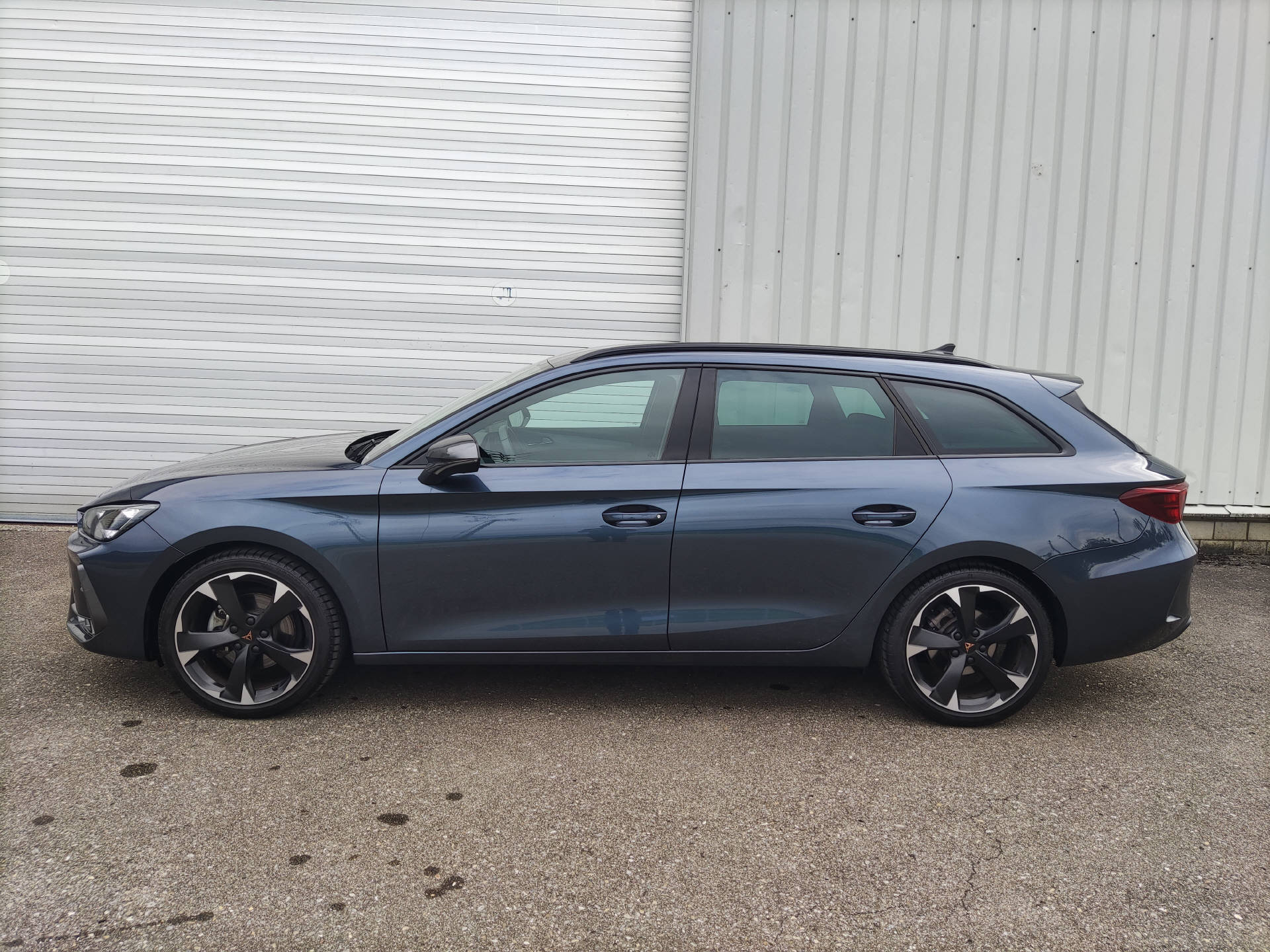 CUPRA Leon ST 1.5 eTSI DSG-image-5