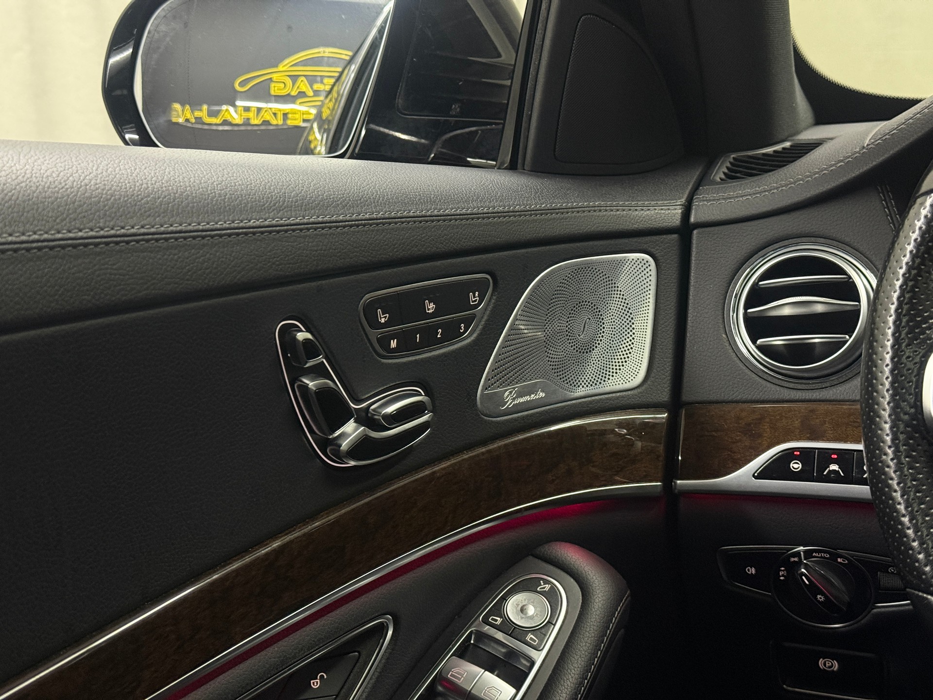 MERCEDES-BENZ S 560 4Matic AMG-Line 9G-Tronic-image-15