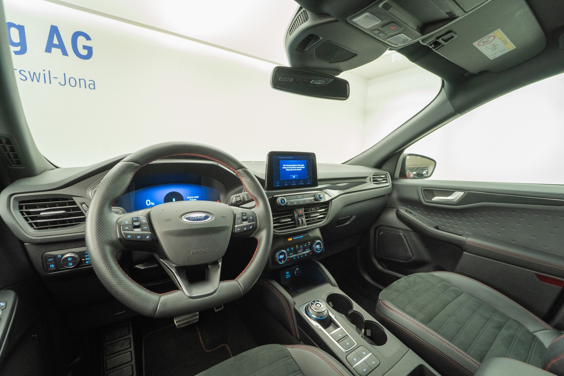 FORD Kuga 2.5 Plug-in Hybrid ST-Line X-image-6
