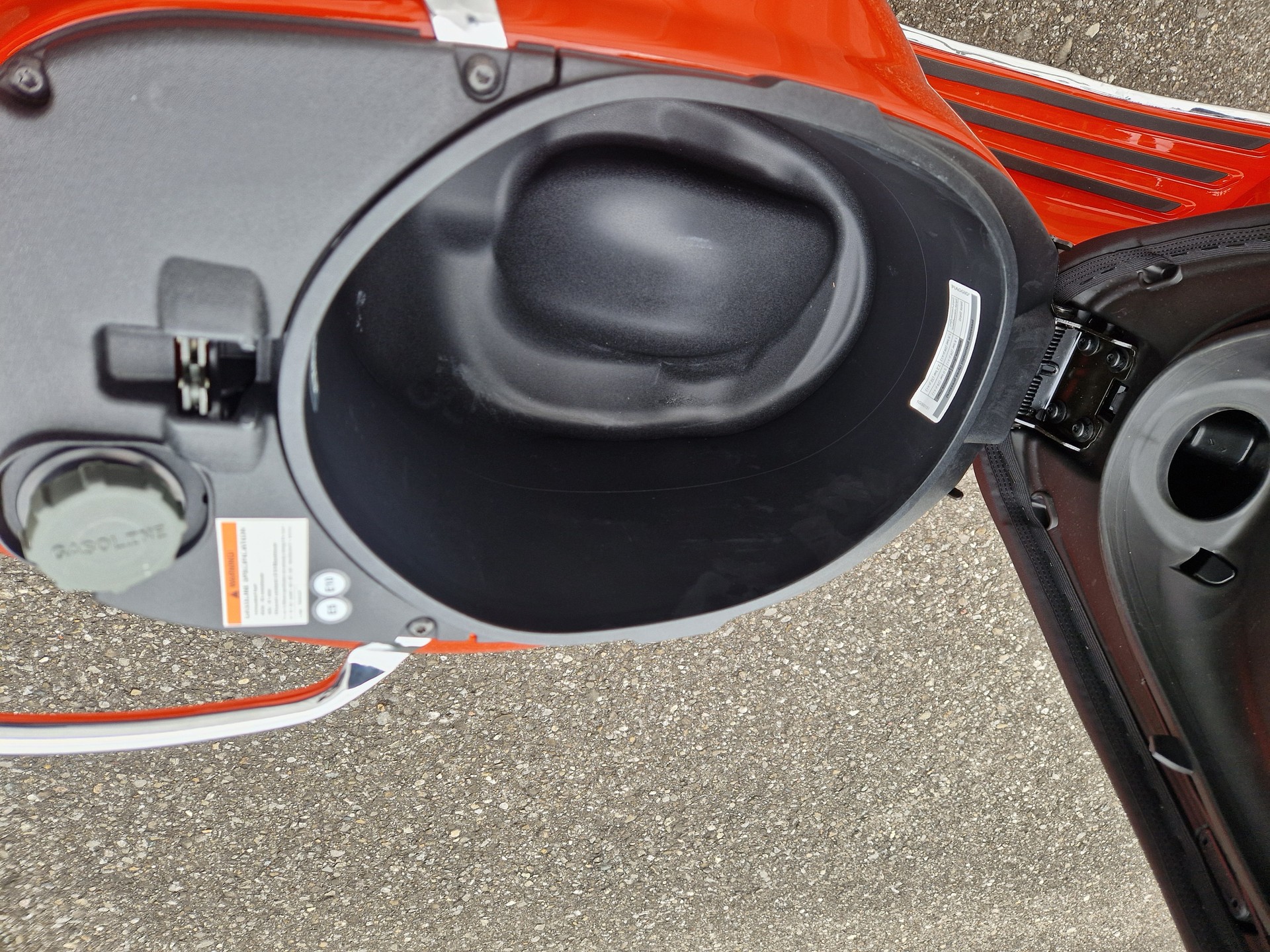 PIAGGIO Vespa 125 Primavera ABS-image-6