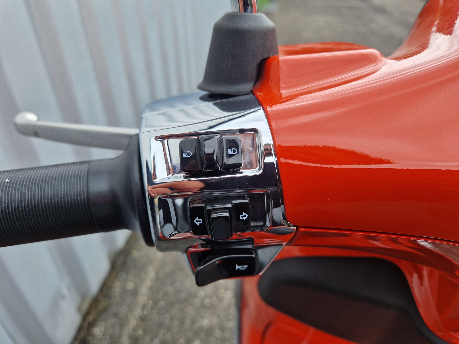 PIAGGIO Vespa 125 Primavera ABS-image-9