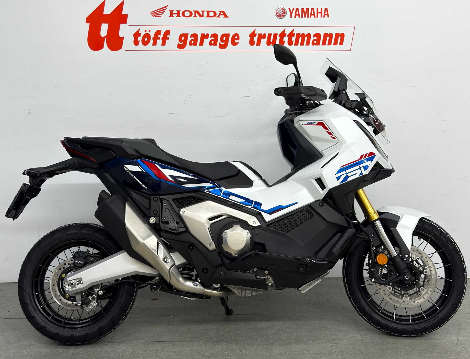 HONDA X-ADV 750