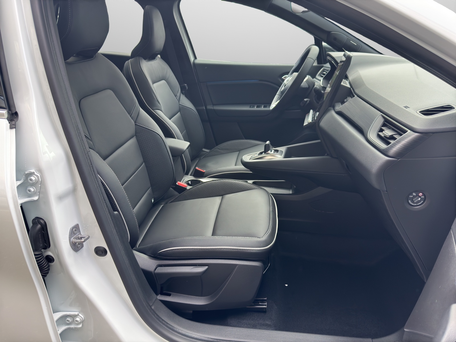 MITSUBISHI Grandis 1.8 HEV Instyle-image-8