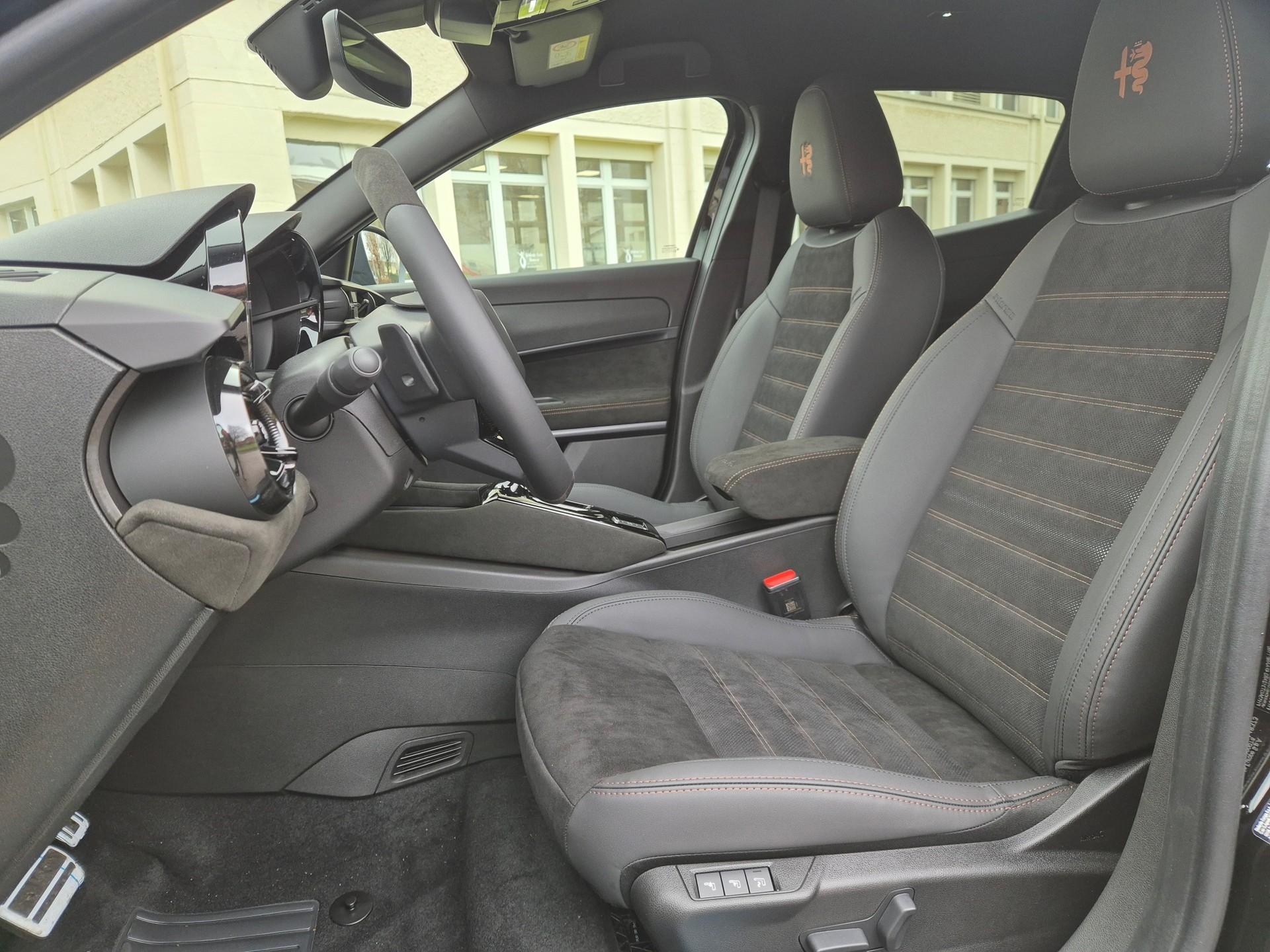 ALFA ROMEO Junior 1.2 48V Intensa Q4-image-9