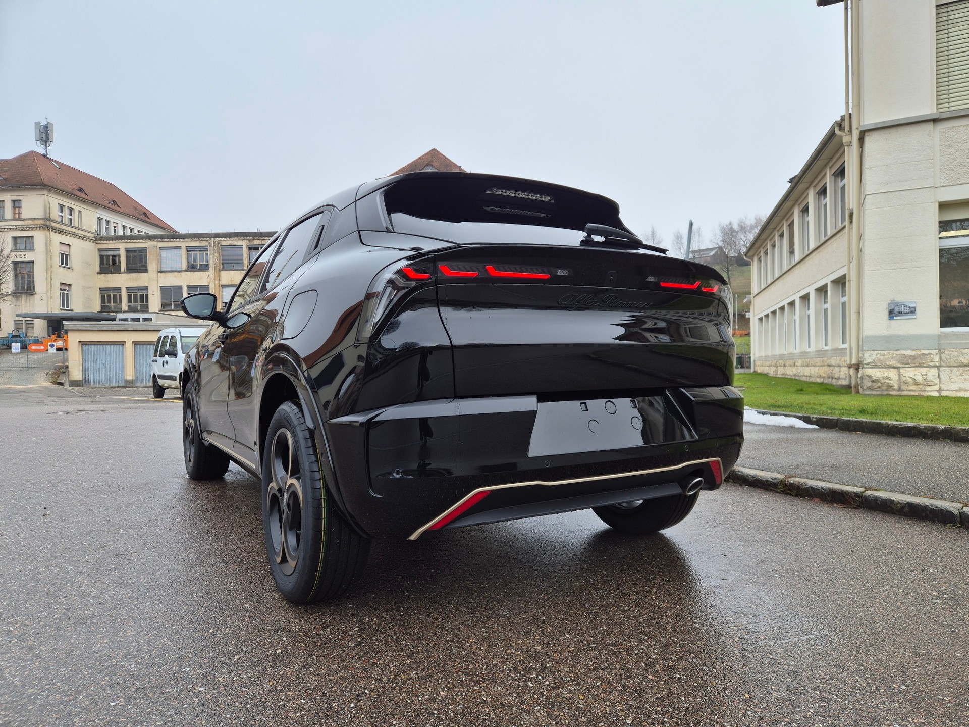 ALFA ROMEO Junior 1.2 48V Intensa Q4-showroom-element-2