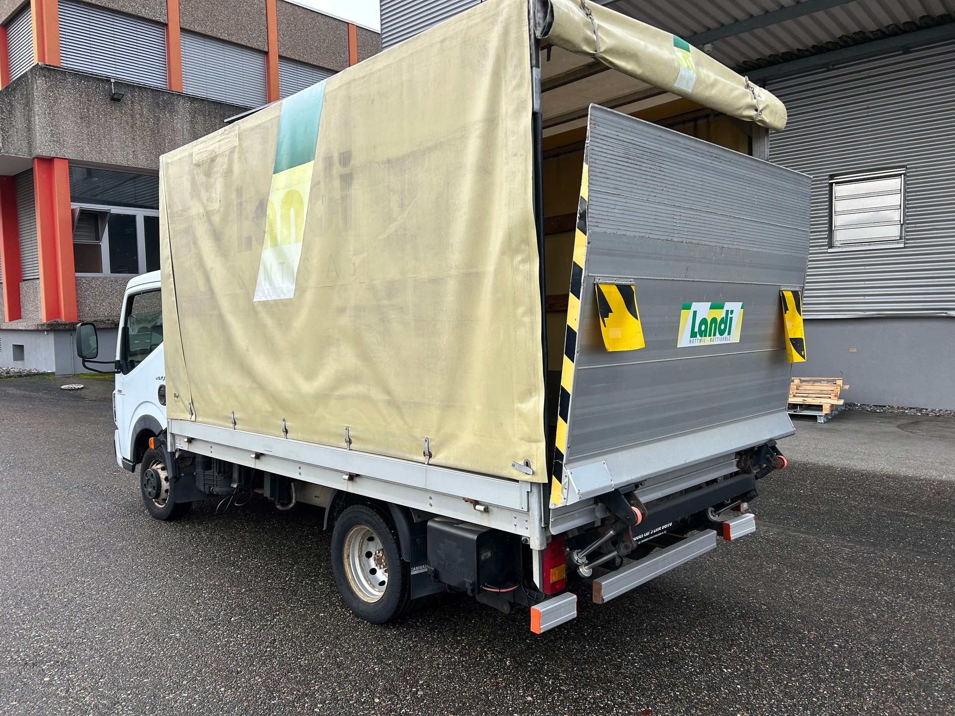 RENAULT Maxity 130.35 Dynamic-image-7