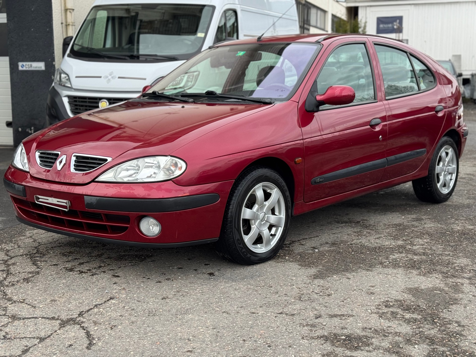 RENAULT Mégane 1.6 16V RT-image-2