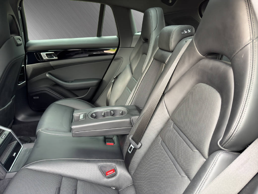 PORSCHE Panamera Sport Turismo 2.9 V6 4 E-Hybrid-image-11