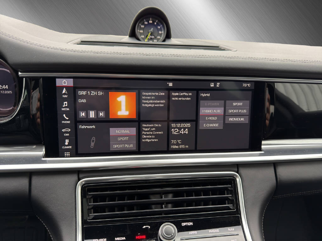 PORSCHE Panamera Sport Turismo 2.9 V6 4 E-Hybrid-image-14