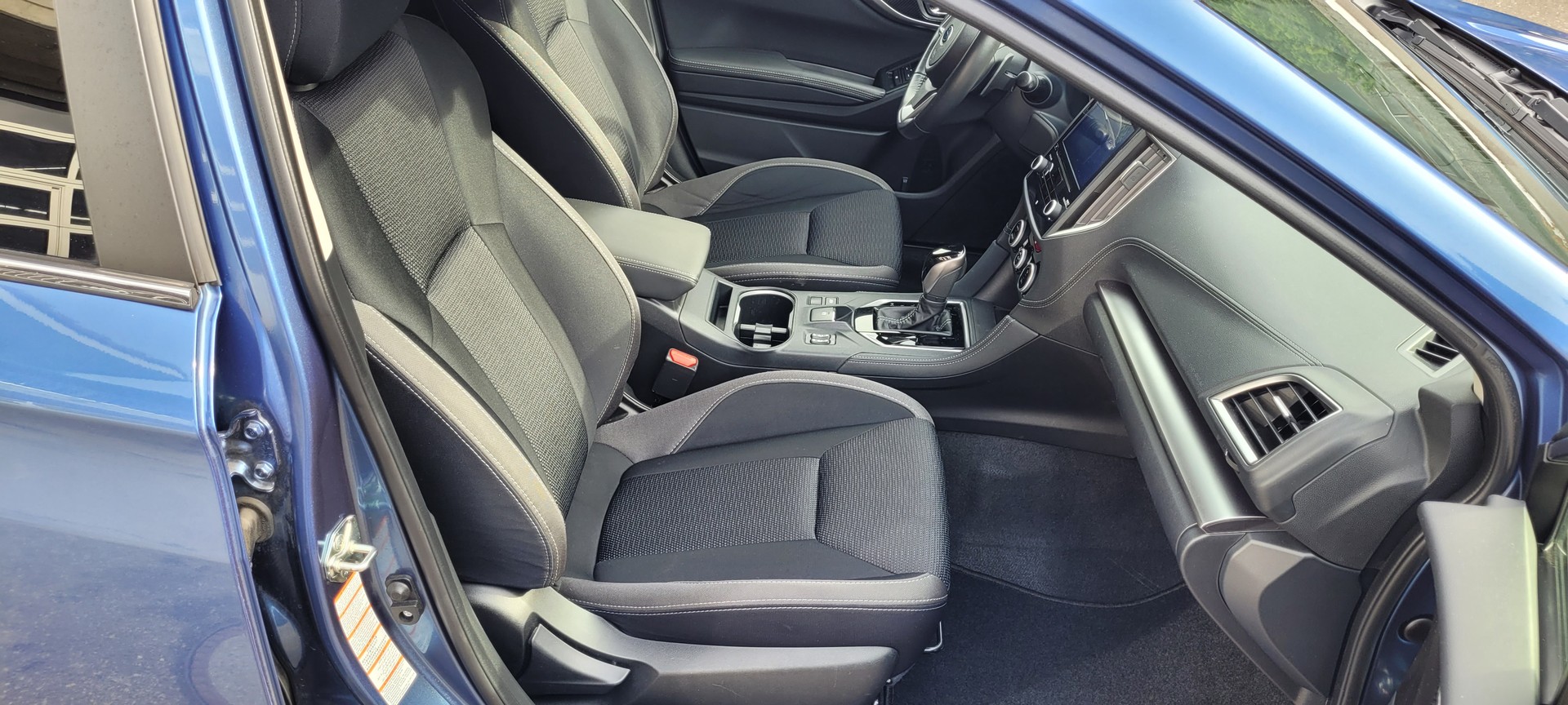 SUBARU Impreza 2.0 Swiss Plus AWD Lineartronic-image-17