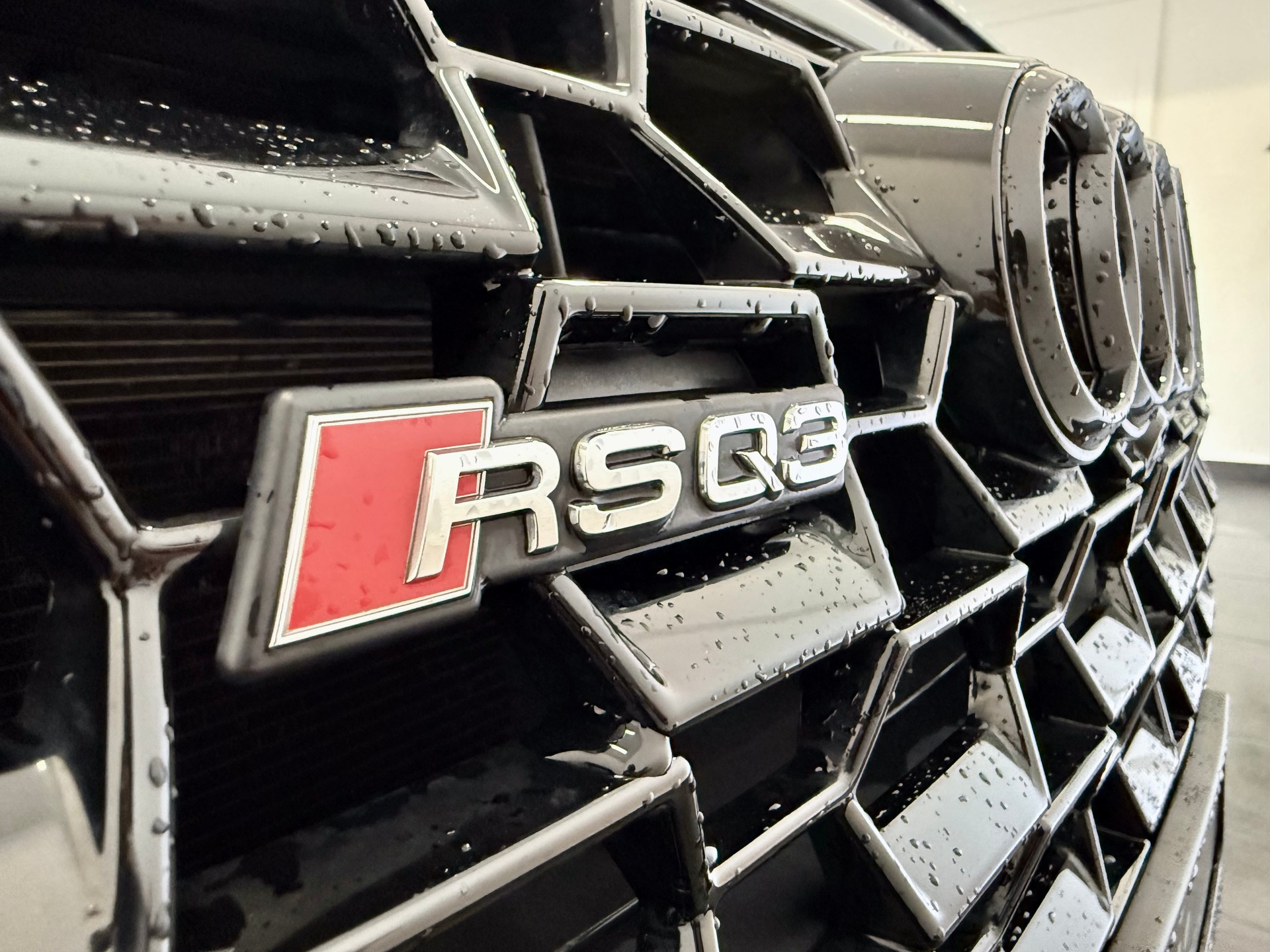 AUDI RS Q3 2.5 TFSI quattro S tronic-image-27