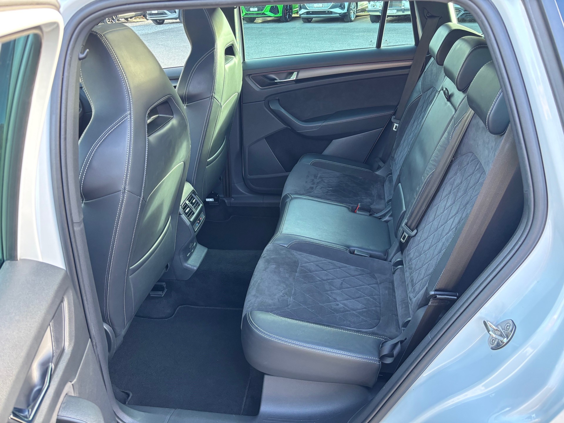 SKODA Kodiaq 2.0 TSI DSG 4x4 SportLine-image-12